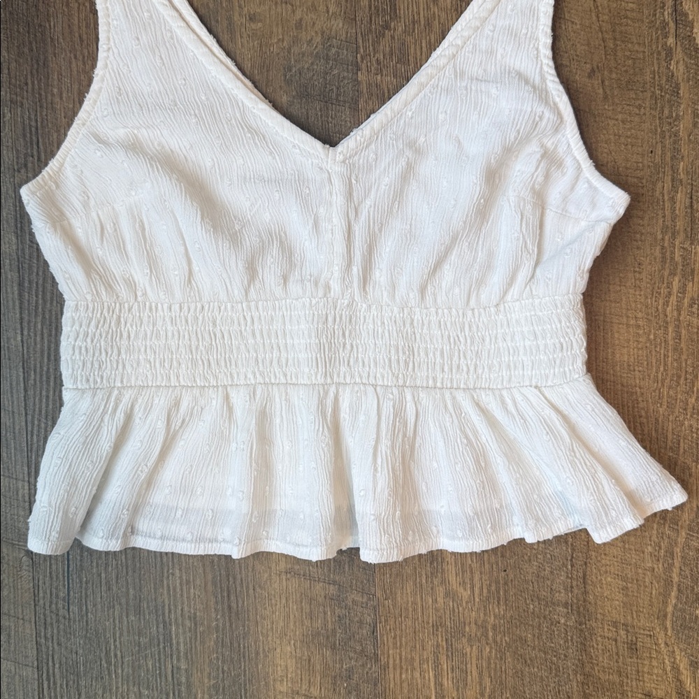 Hollister White Dotted Ruffled V-Neck Lined Tank Top Size Medium - Picture 2 of 10